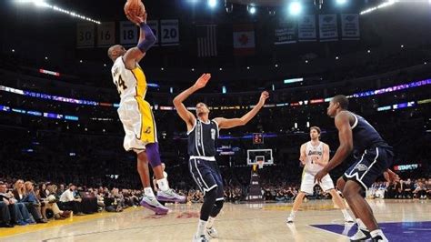 Kobe Bryant Says Cheetahs Inspired His Fadeaway Jumper