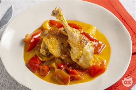 Ricetta Pollo ai peperoni alla romana - La Ricetta di GialloZafferano