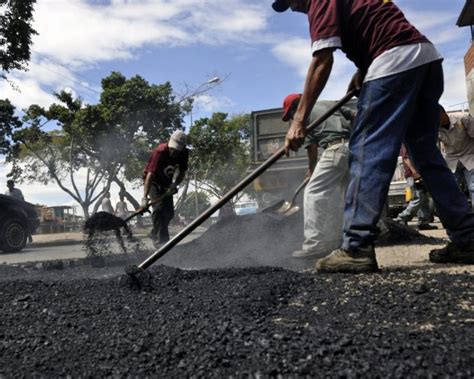 Más de mil toneladas de asfalto fueron aplicadas en Valencia