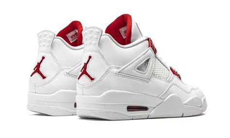 Air Jordan 4 Retro Metallic Pack University Red Stadium Goods