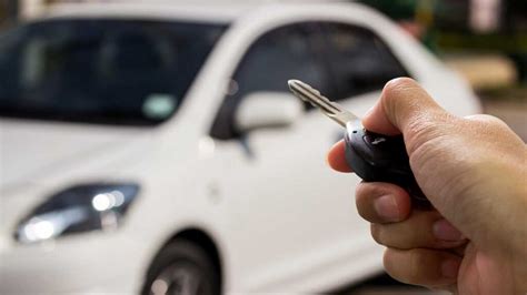 Vai comprar um carro usado Saiba como verificar débitos em aberto