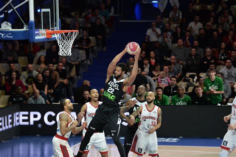 En Images Leaders Cup L Asvel Stoppe Strasbourg Et Fonce En Demi Finale