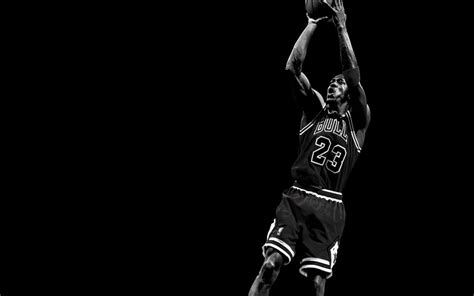 Download Michael Jordan Black White Wallpaper - GetWalls.io