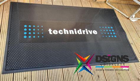 Outdoor Printed Logo Mats | D Signs + Displays Ltd.