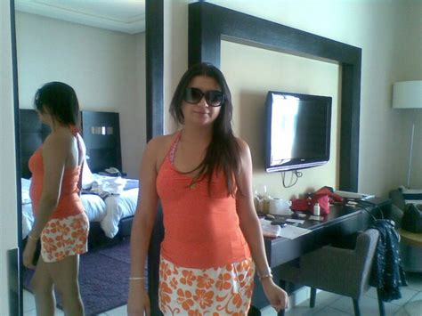 Beautiful Arabian Girls Collection Aliyah Dubai Aunty In Bedroom Pic