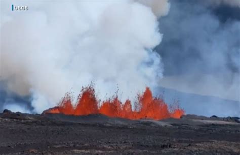 Il Mauna Loa Erutta Lava Fino A 60mt Di Altezza Ilmetropolitano It