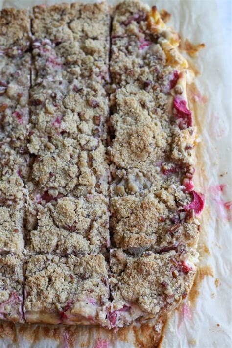 Strawberry Rhubarb Cheesecake Bars Golden Barrel