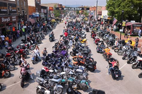 Kristi Noem defends Sturgis rally from critics calling it a 'superspreader' - Wctechblog