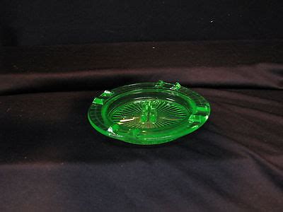 Vintage Hazel Atlas Depression Vaseline Uranium Green Glass Ashtray