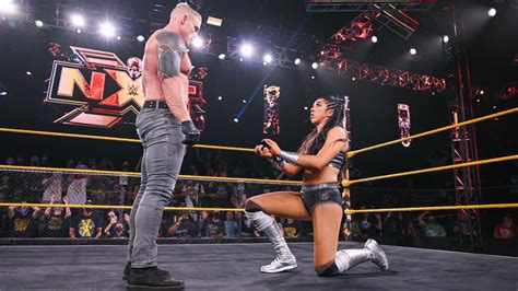 Dexter Lumis Says Yes As Indi Hartwell Proposes Him On Wwe Nxt