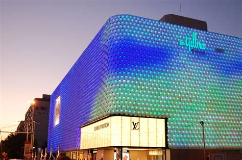 galleria, seoul | Facade architecture, Retail facade, Mall facade