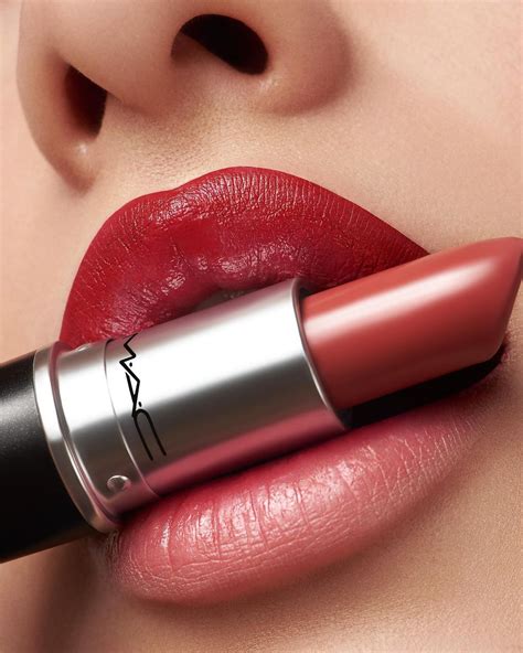 7 Tips On Picking The Perfect Lipstick For Your Skin Tone