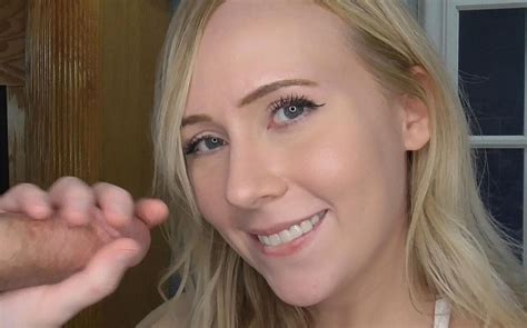 Marissa Sweet Loves Sucking Big Cocks Until They Cum On Her Face Xhamster