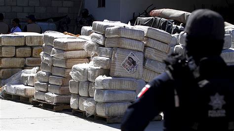 Descubren Un Túnel Para El Tráfico De Drogas En La Frontera Entre México Y Eeuu Rt