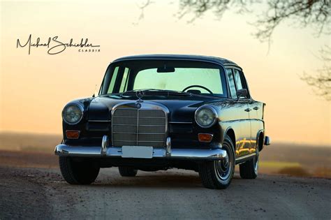 Classix av Schiebler Mercedes 230 Fintail 1967 SÅLD