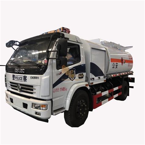 Dongfeng 5cbm Jet A Fuel Tanker Truck 5000L Refuel Truck High Quality