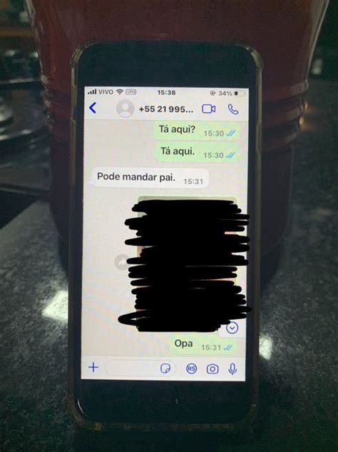 Ator cai em golpe e fãs acreditam que ele tenha enviado nude a bandido Metrópoles