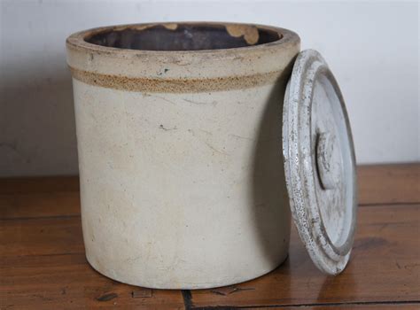 3 Primitive Antique Salt Glaze American Stoneware Crocks And Lid 3