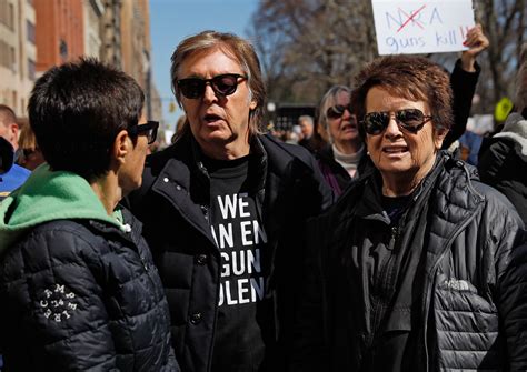 Paul Mccartney Recordó A John Lennon En Marcha Por Control De Armas