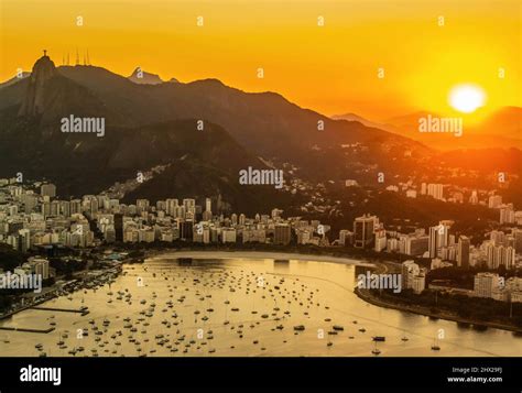 Pao de azucar from corcovado hi-res stock photography and images - Alamy