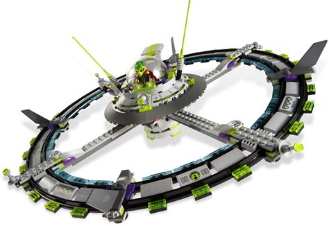 Alien Mothership Lego Alien Conquest Set 7065