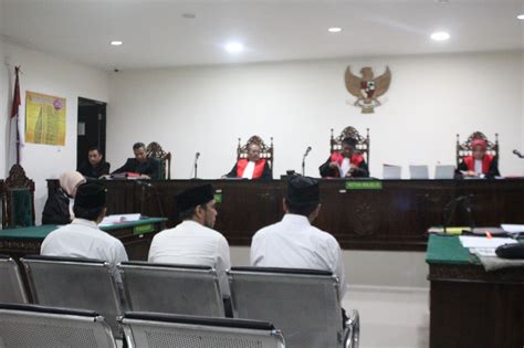 Tiga Terdakwa Dugaan Korupsi Dana KUR Mulai Disidang