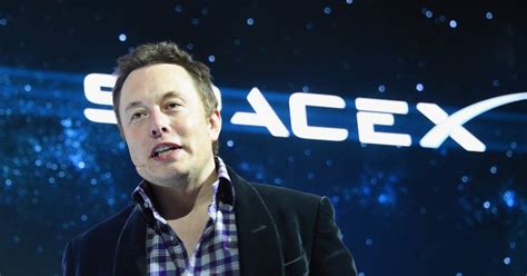 Elon Musk Elon Musk Divulga Primeira Imagem Do Traje Espacial Da