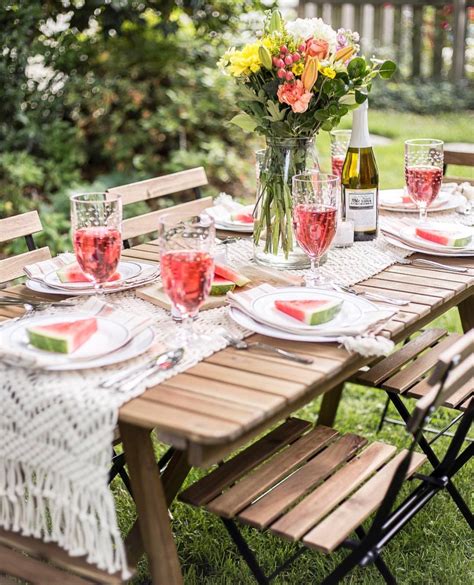 8 Charming outdoor party decoration ideas