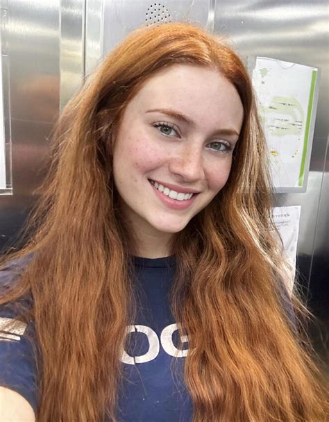 Messy Hair No Makeup But With A Smile Thoughts Sexy