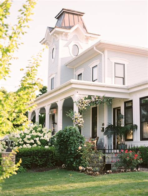 A Summery Editorial At Michigans Lilley Mansion Rhiannon Bosse