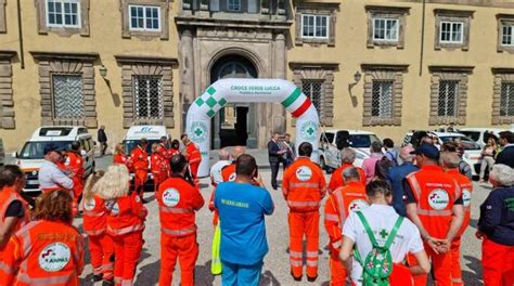 Servizio Civile La Croce Verde Di Lucca Apre Le Porte Per Illustrare I