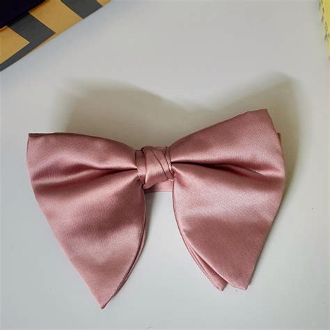 how to make butterfly tie 6