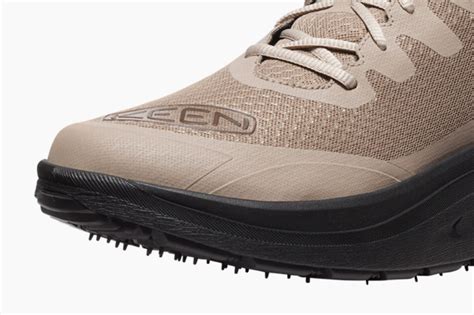 KEEN Adds Waterproof Membrane to WK400 Walking Shoes | HiConsumption