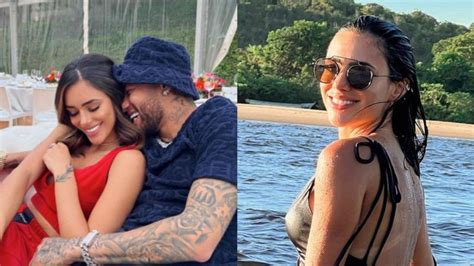 Namorada de Neymar Jr abusa de maiô cavado e exibe bumbum poderoso