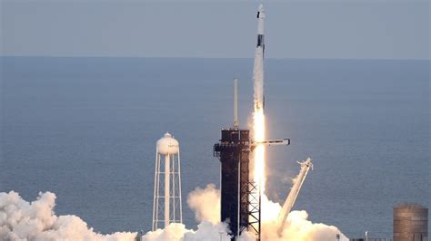 Raket Spacex Succesvol Gelanceerd Commerciële Vlucht Op Weg Naar Iss