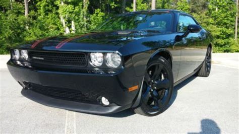 Find New 2014 Dodge Challenger R T Blacktop 5 7l Hemi 6 Speed Triple Black 988 Mi Perfect In