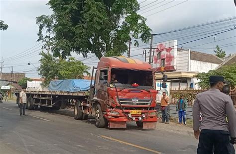 Libatkan Tiga Kendaraan Laka Pajarakan Tewaskan Satu Pemotor Lensa