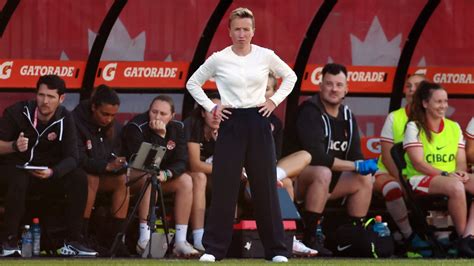 Soccer Les Entra Neuses De L Quipe F Minine Ne Seront Pas Convoqu Es