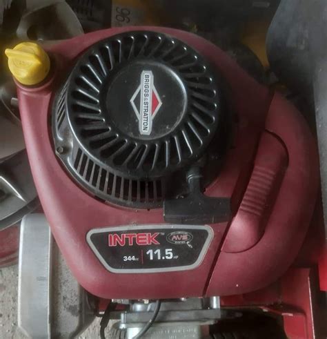 Motor Za Traktor Kosilicu 11 5 Ks Prodaja Ili Zamjena Za Jaci Motor