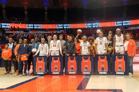 Illinois Womens Basketball Season Concludes With Loss Against Maryland