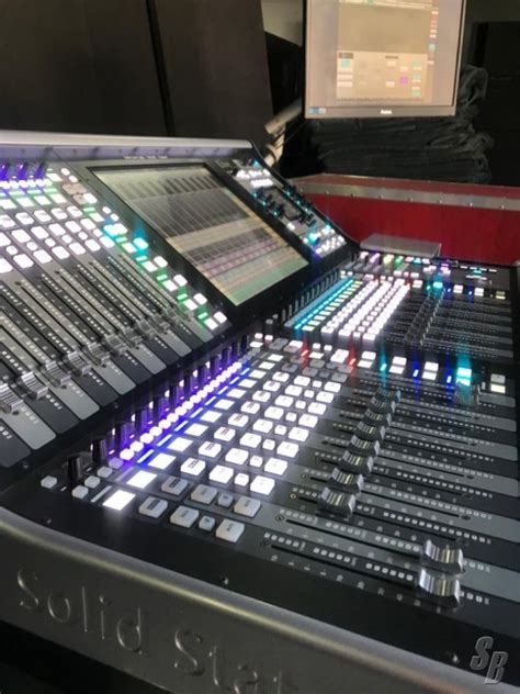 Listing Solid State Logic L500 Plus Digital Mixing Console Detail