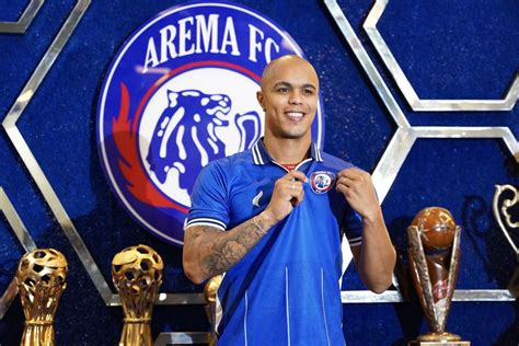 Arema Fc Perkenalkan Tiga Pemain Asing Baru Untuk Musim