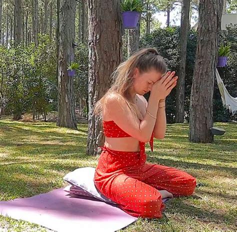 Staying Mindful During The Festive Season Flow With Freya