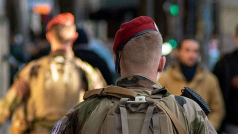 Armée française des informations secrètes divulguées à cause dune