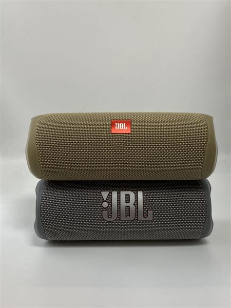 JBL Flip 5 vs Flip 6 Comparison - Major HiFi