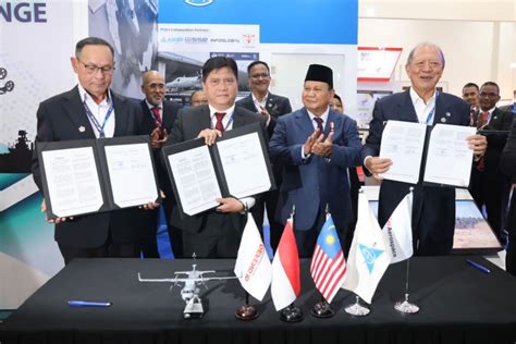 Indonesia Malaysia Sign Two Defense Industry Mous At 2023 Lima