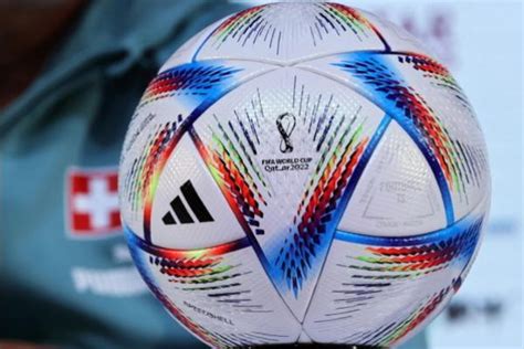 Bangga Al Rihla Bola Pertandingan Resmi Piala Dunia 2022 Qatar Buatan