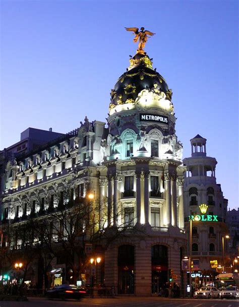 El Edificio Metr Polis La C Pula M S Fotografiada De Madrid