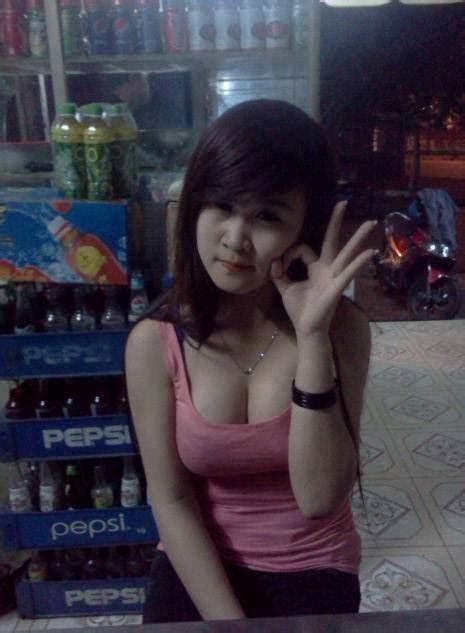 Hot girl vô danh làm điên đảo cư dân mạng