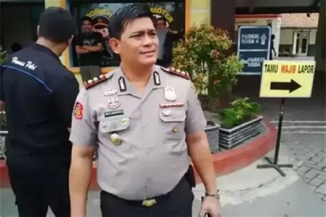 Kasus Dugaan Pornografi Polisi Buru Penduplikat Akun Fb Icha Shakila